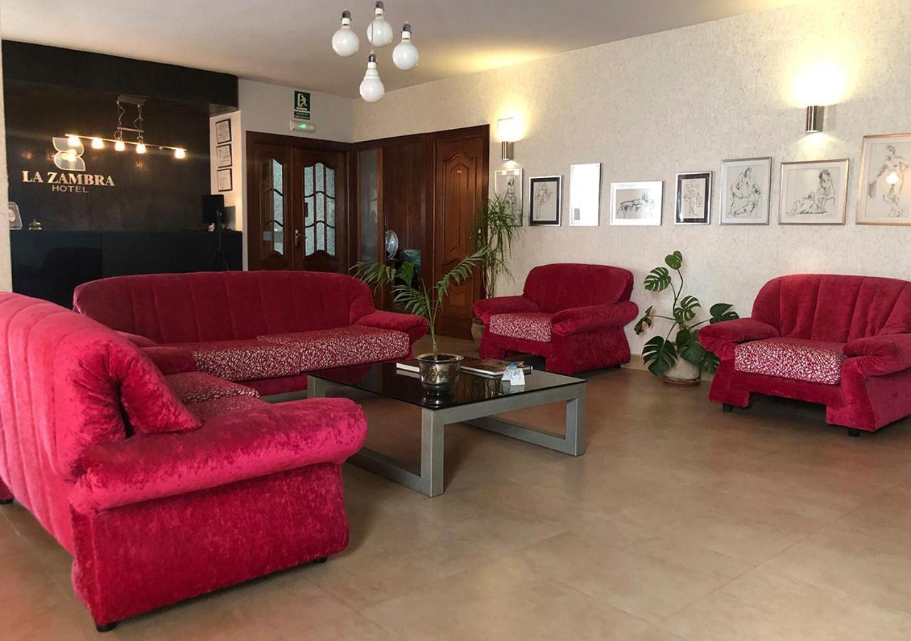 Hotel La Zambra Манча-Реаль Экстерьер фото