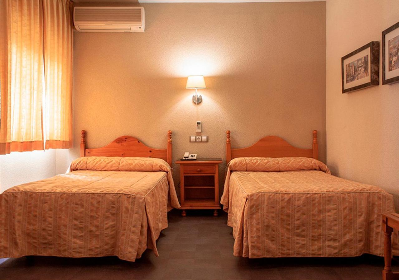 Hotel La Zambra Манча-Реаль Экстерьер фото